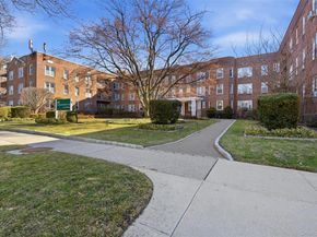 101 Old Mamaroneck Road 1c5, White Plains NY 10605