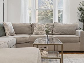 101 Old Mamaroneck Road 1c5, White Plains NY 10605