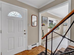 286 Hallock Road, Stony Brook NY 11790