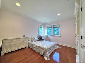 35 Moss Lane, Jericho NY 11753