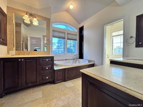 35 Moss Lane, Jericho NY 11753