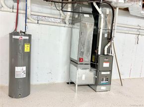 11 Hunter Drive, Central Islip NY 11722