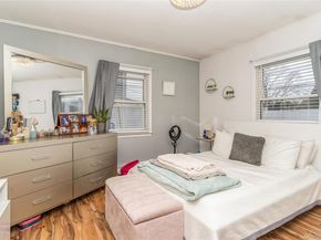 20 Peacock Lane, Levittown NY 11756