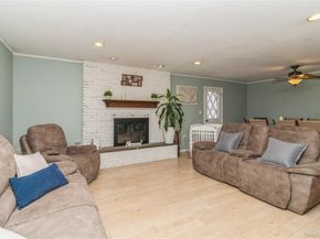 20 Peacock Lane, Levittown NY 11756