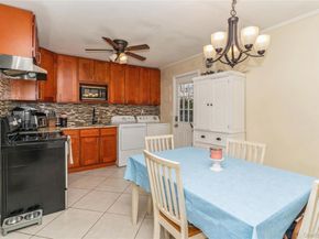 20 Peacock Lane, Levittown NY 11756