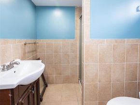 1259 JERUSALEM Avenue, Merrick NY 11566