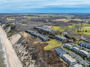 805 Bluffs Drive N, Baiting Hollow NY 11933