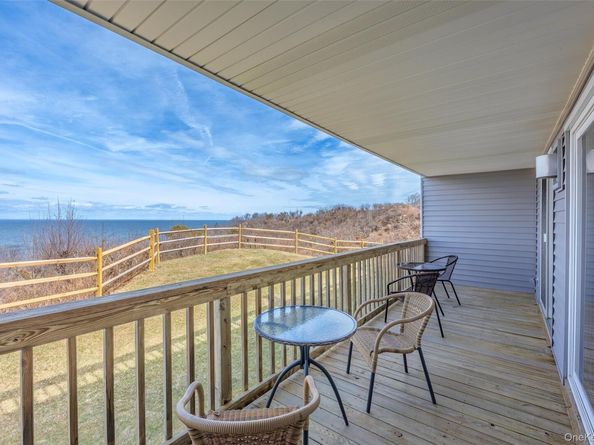 805 Bluffs Drive N 805, Baiting Hollow NY 11933