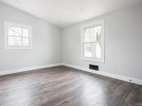 78 Samuel Street, Ronkonkoma NY 11779