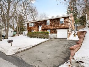 189 Broadway, Rocky Point NY 11778