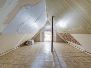 9056 184th Place, Hollis NY 11423