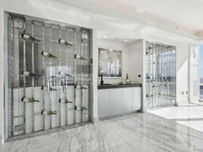 5 Renaissance Square PH41 Ent. Floor, White Plains NY 10601