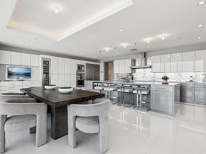 5 Renaissance Square PH41 Ent. Floor, White Plains NY 10601
