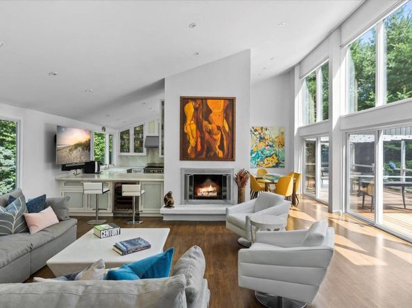 24 Saddle Lane, East Hampton NY 11937