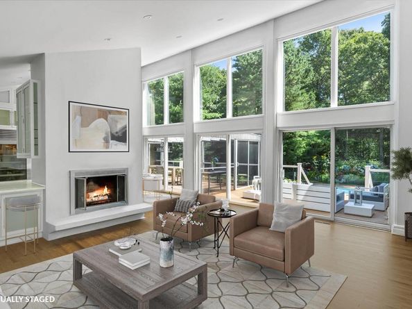 24 Saddle Lane, East Hampton NY 11937