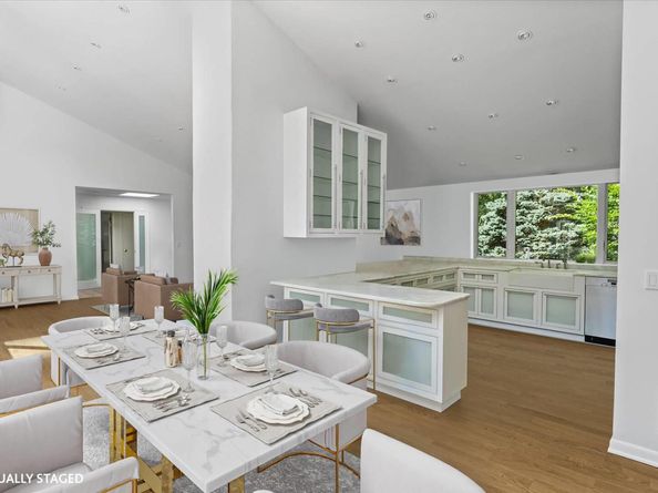 24 Saddle Lane, East Hampton NY 11937