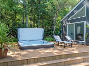 24 Saddle Lane, East Hampton NY 11937