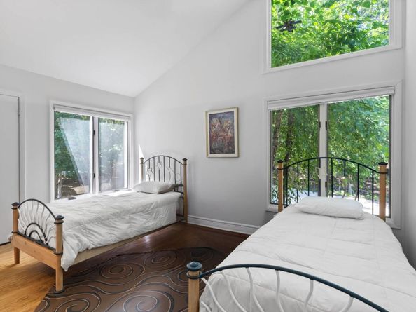 24 Saddle Lane, East Hampton NY 11937