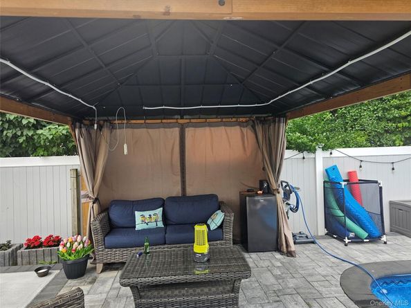 1284 Forest Avenue, Baldwin NY 11510