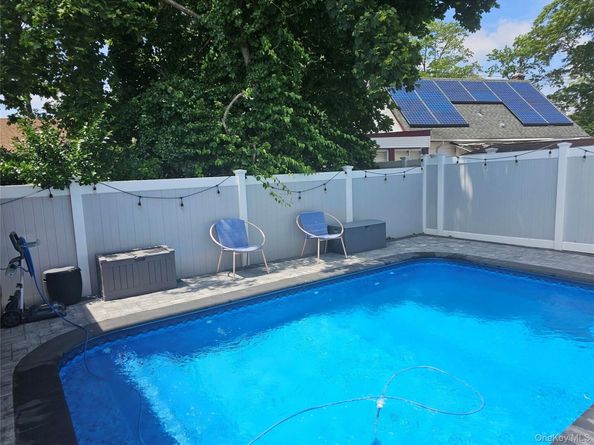 1284 Forest Avenue, Baldwin NY 11510