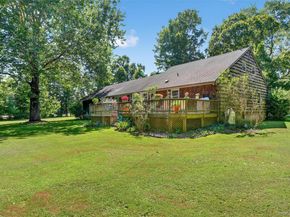 2 Somerset Drive, Somers NY 10589