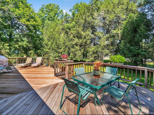 2 Somerset Drive, Somers NY 10589
