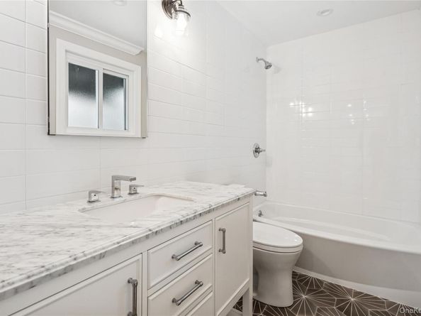 315 McKinley Terrace, Centerport NY 11721