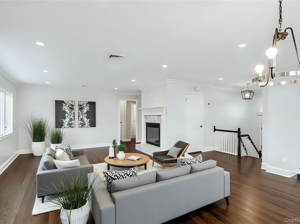 315 McKinley Terrace, Centerport NY 11721