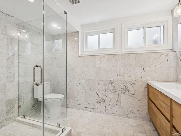 315 McKinley Terrace, Centerport NY 11721