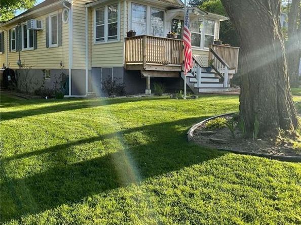 32 Neptune Road, Rocky Point NY 11778