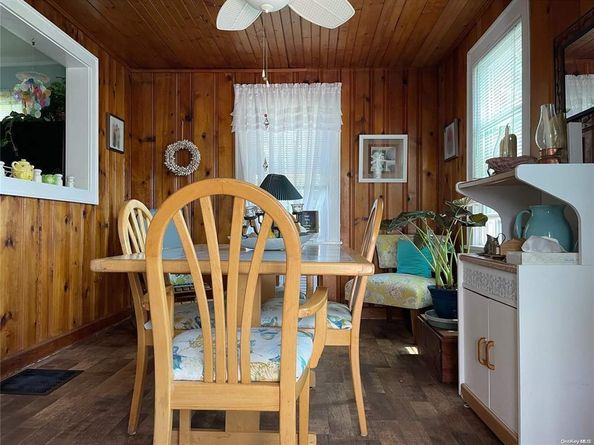 32 Neptune Road, Rocky Point NY 11778