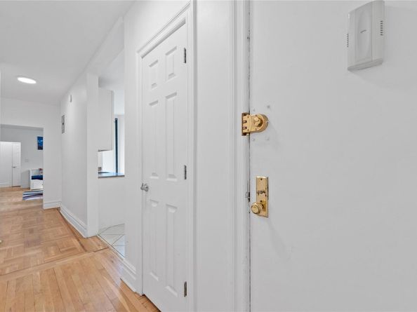 811 Walton Avenue F21, Bronx NY 10451