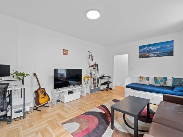 811 Walton Avenue F21, Bronx NY 10451