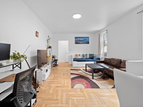 811 Walton Avenue F21, Bronx NY 10451