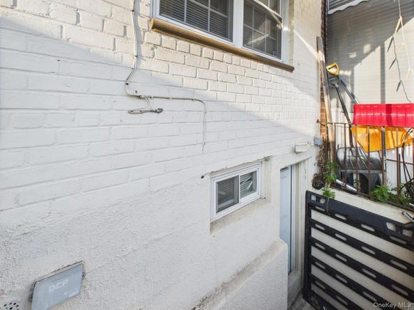 1255 E 223rd Street, Bronx NY 10466