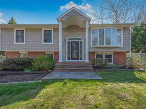 29 Fairway Drive, Rocky Point NY 11778
