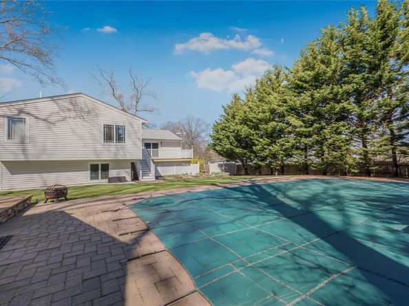 29 Fairway Drive, Rocky Point NY 11778