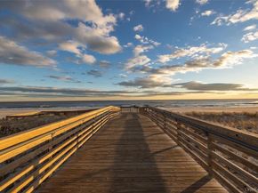 560 W Broadway 4G, Long Beach NY 11561