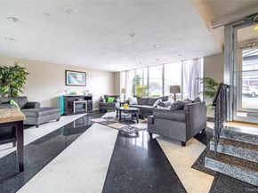 560 W Broadway 4G, Long Beach NY 11561