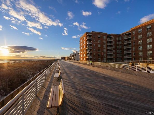 560 W Broadway 4G, Long Beach NY 11561