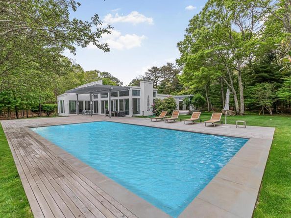 580 Hands Creek Road, East Hampton NY 11937
