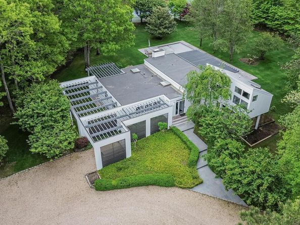 580 Hands Creek Road, East Hampton NY 11937