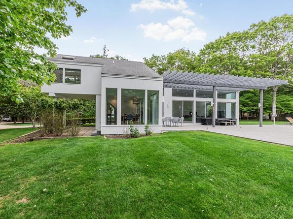 580 Hands Creek Road, East Hampton NY 11937