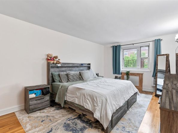 88-12 151 Avenue 4B, Howard Beach NY 11414