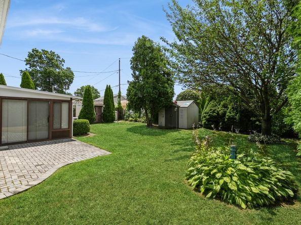 14 Cobble Lane, Levittown NY 11756