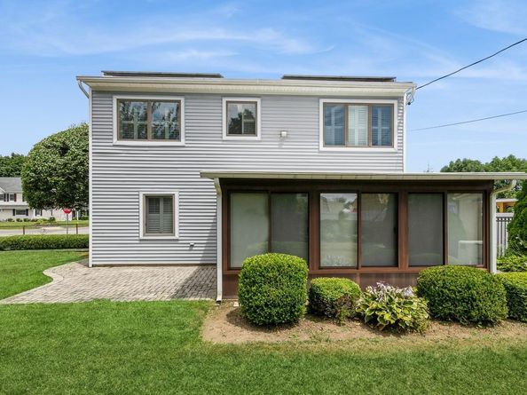 14 Cobble Lane, Levittown NY 11756