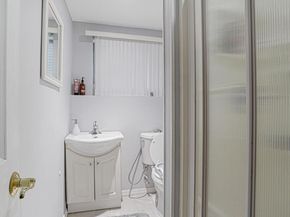 6 Sycamore Place, Smithtown NY 11787