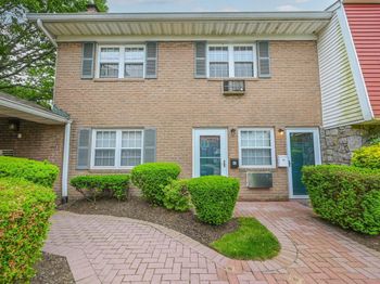 42 Springwood Drive