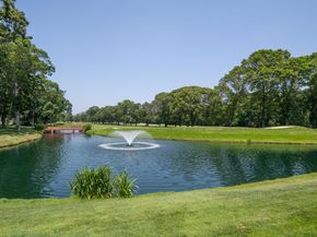 9 Hamlet Drive, Hauppauge NY 11788