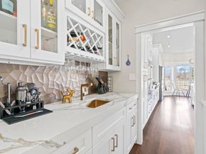9 Hamlet Drive, Hauppauge NY 11788